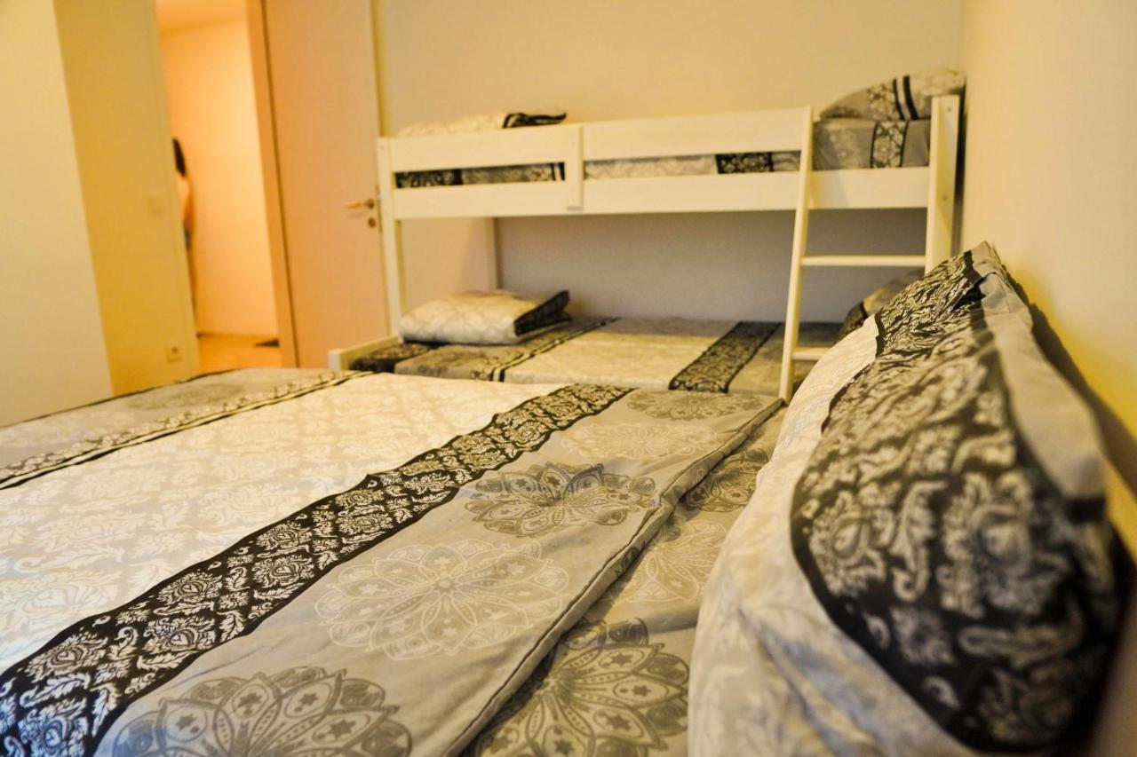 City Center Grand Apartment - Three-Bedroom, Free Parking Sarajevo Luaran gambar